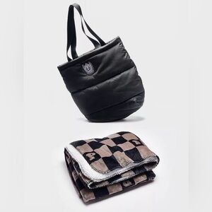 VS Pink blanket and tote